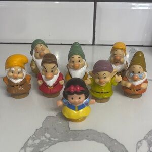 Little People Snow White and the Seven Dwarves 2012